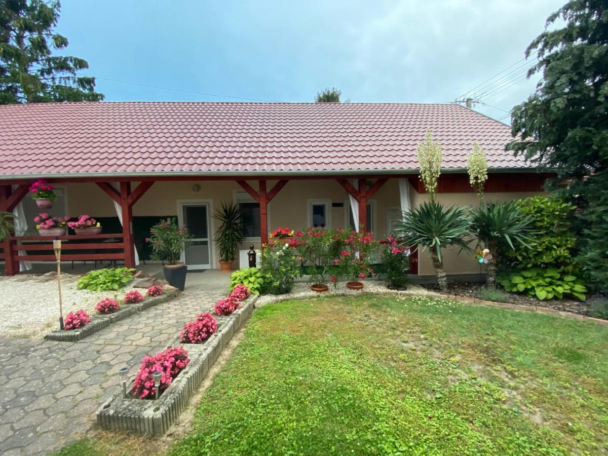 Do-Ti Apartmanház Balatonlelle Kültér fotó