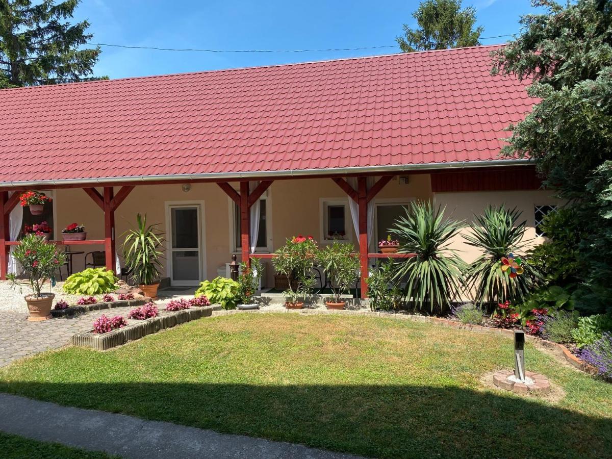 Do-Ti Apartmanház Balatonlelle Kültér fotó