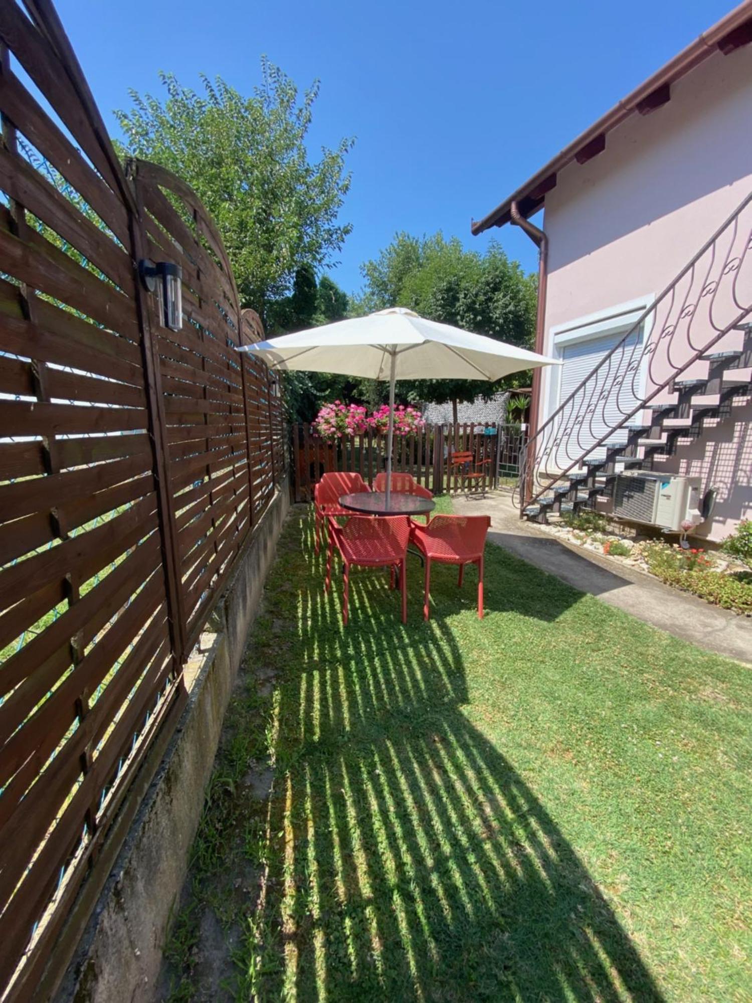 Do-Ti Apartmanház Balatonlelle Kültér fotó